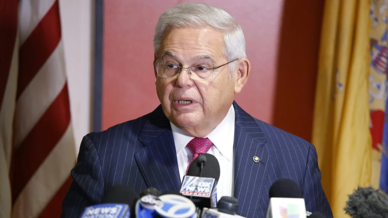 Sen. Bob Menendez charged with conspiracy to act as a foreign agent of Egypt in new indictment